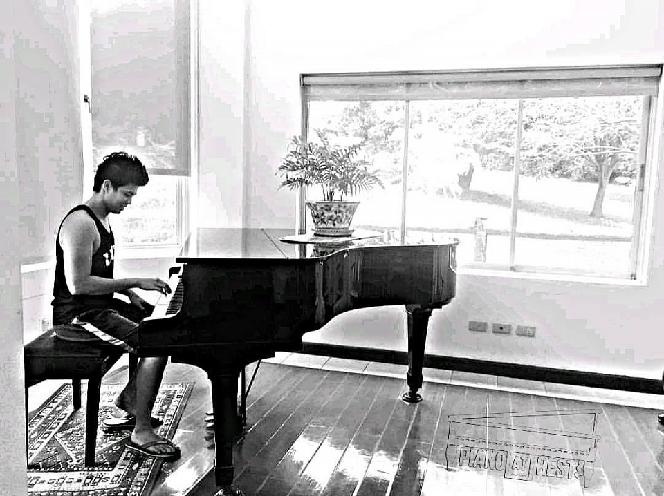 Play Piano as a hobby or for leisure, play piano without pressure, play piano freely